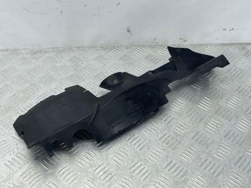 Воздуховод радиатора 3C8121284E Volkswagen CC