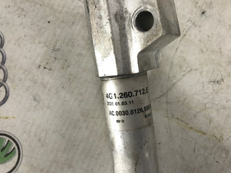 Трубка кондиционера 4G1260712E Audi A6
