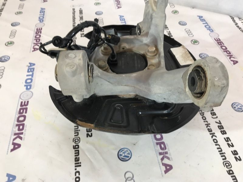 Поворотний кулак / цапфа K2GC2C299 Ford Edge