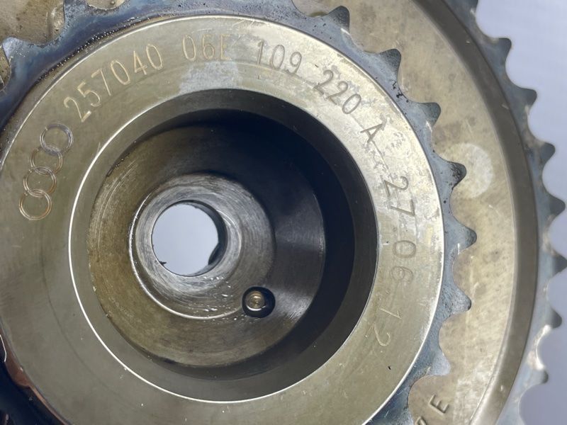 Звездочка цепи ГРМ 06E109077E Audi A6 Audi A4, Audi A5, Audi A6, Audi A7, Audi A8, Audi Q5, Audi Q7, Audi R8, Audi RS5, Audi RS7, Audi S4, Audi S5, Audi S6, Audi S7, Audi S8, Audi SQ5