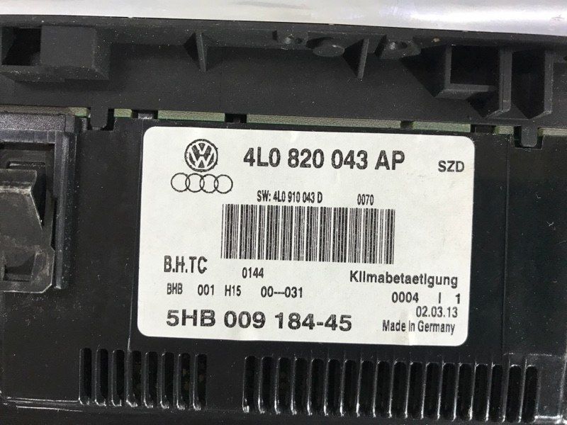 Панель управления климат-контролем 4L0820043APSZD Audi Q7