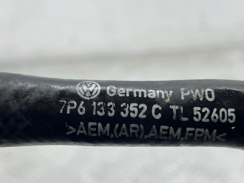Шланг соединительный 7P6133352C Volkswagen Touareg