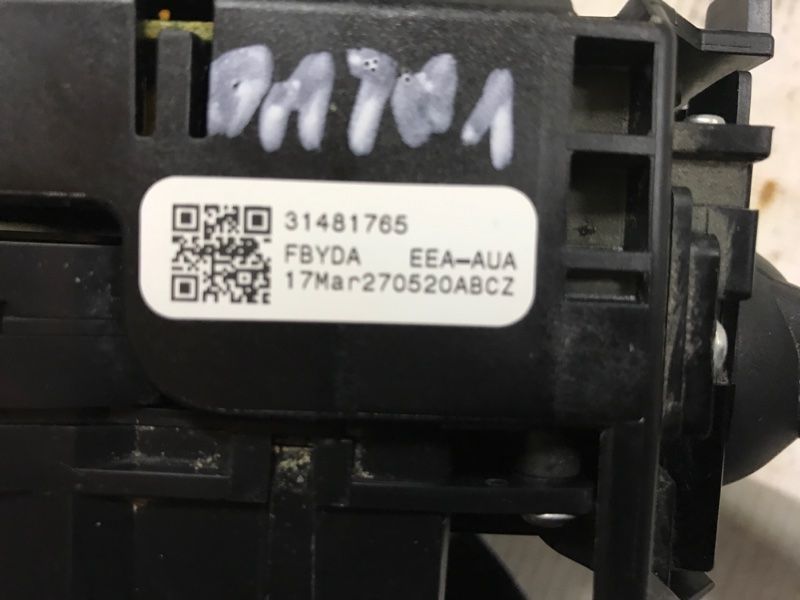 Блок подрулевых переключателей 31481765 Volvo XC60