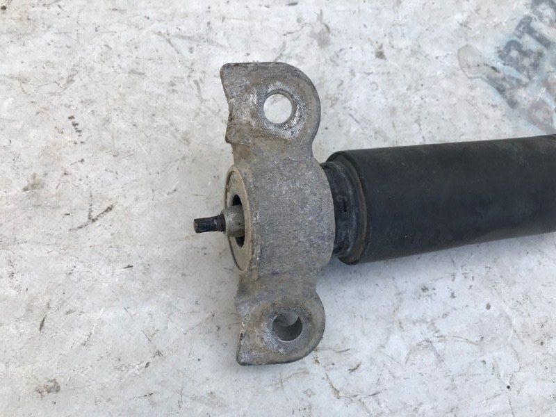 Стойка амортизатора F2GC18W002UND Ford Edge