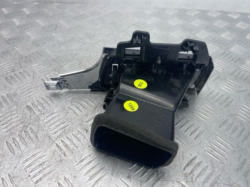 Дефлектор повітропроводу 4G1820901B6PS Audi A6