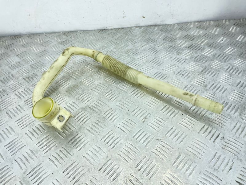 Заливна горловина бачка склоомивача 7P6955463 Volkswagen Touareg