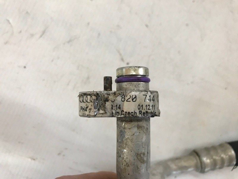 Шланг кондиционера 7L8820744G Audi Q7