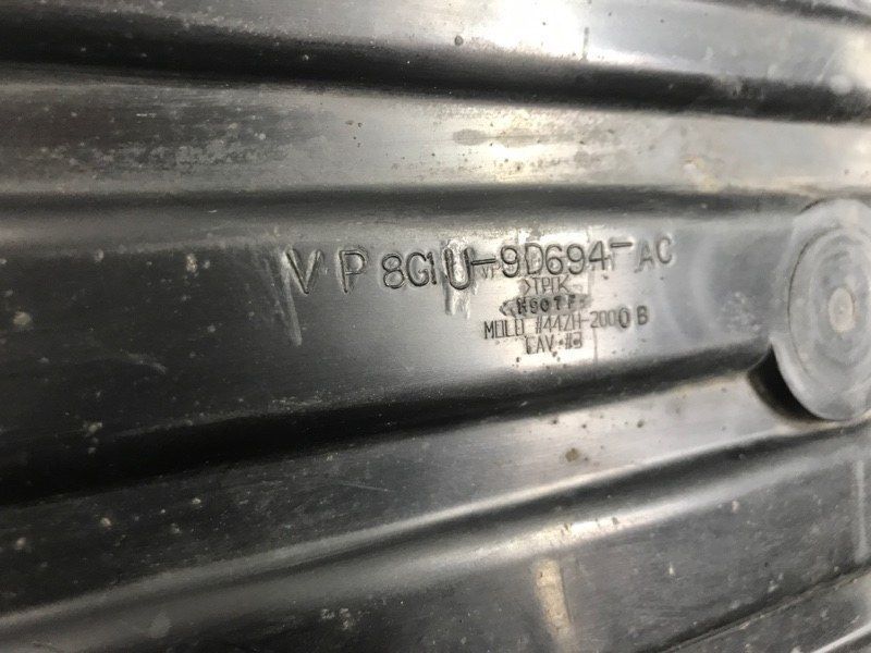 Кронштейн для канистры паров топлива AG139E857BB Ford Flex