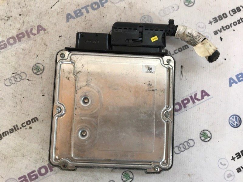 Блок керування двигуном 03H906032EK Audi Q7