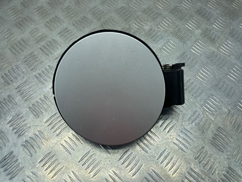 Корпус лючка кришки паливного бака в зборі 31298740 Volvo XC60