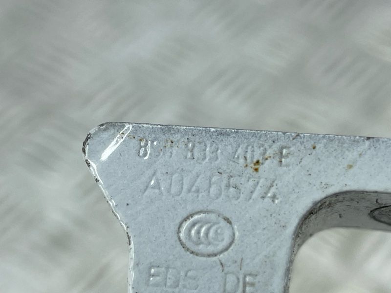 Петля двери 8S0833403E Audi Q7