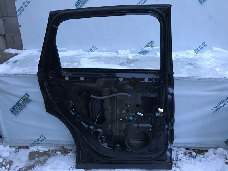 Дверь 4M0833051E Audi Q7