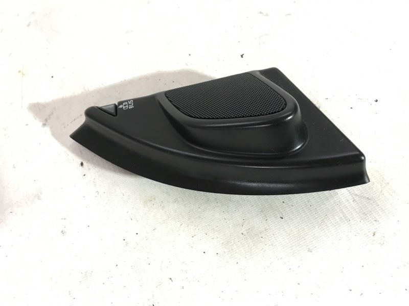 Накладка двери с высокочастотным динамиком 31393681 Volvo XC60