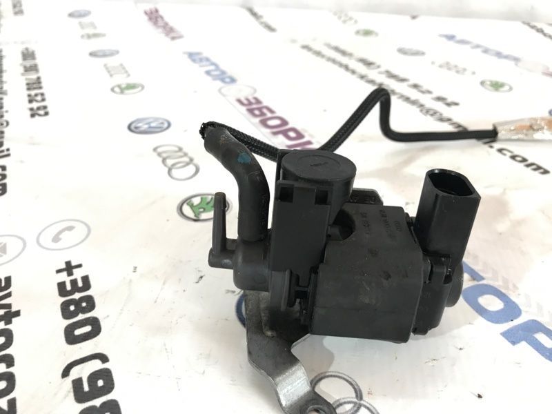 Датчик 059906627R Volkswagen Touareg