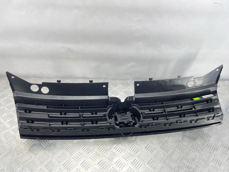Решетка бампера 5NA853653 Volkswagen Tiguan