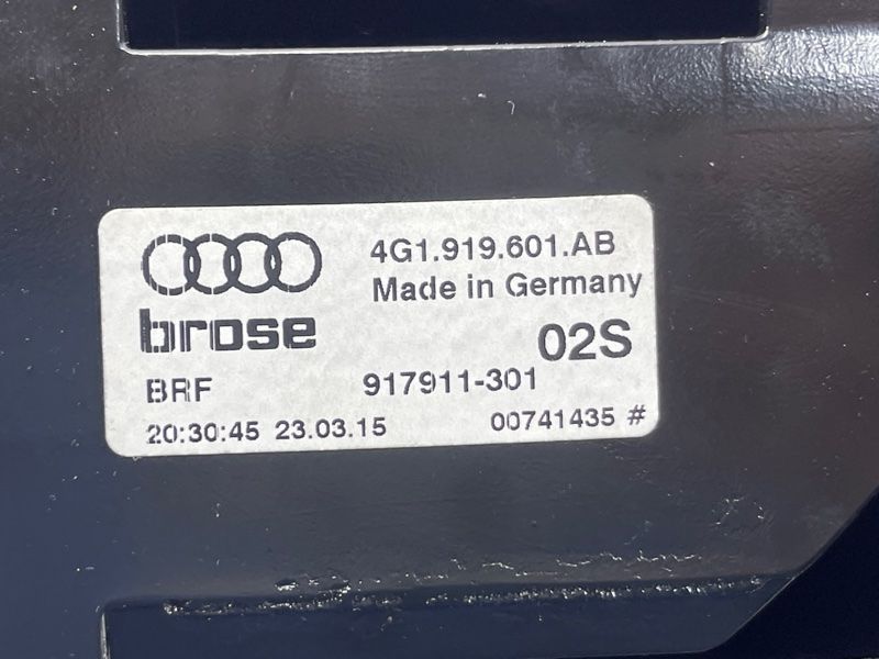 Інформаційний дисплей Audi A6