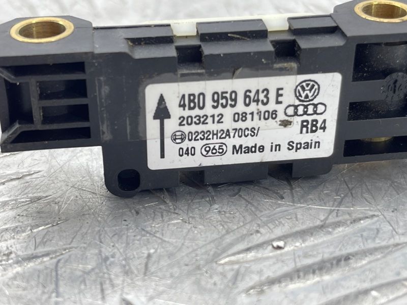 Датчик удару 4B0959643E Volkswagen Touareg