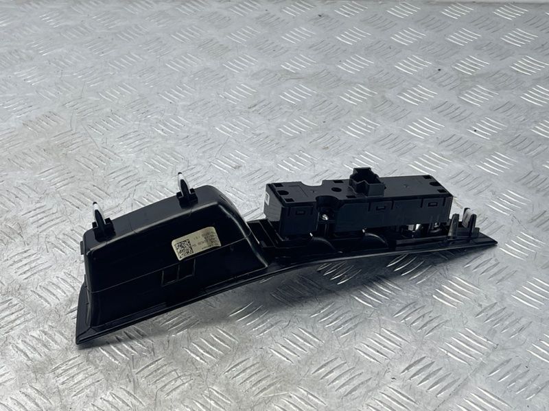 Блок кнопок FT4B14A564 Ford Edge
