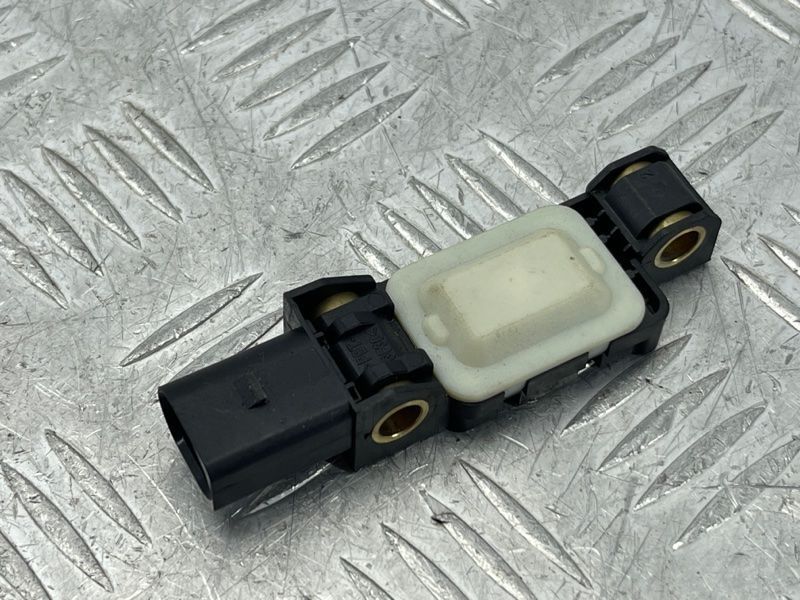 Датчик удару 4B0959643E Volkswagen Touareg