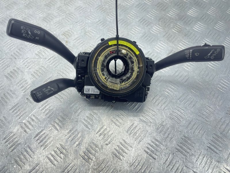 Блок подрулевых переключателей 7P6953502 Volkswagen Touareg