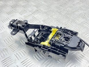 Кронштейн зовнішньої ручки дверей пасажира 31378254 Volvo XC90 Volvo S90, Volvo V90, Volvo V90 Cross Country, Volvo XC60, Volvo XC90