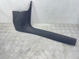 Облицювання стійки 8W1867272A Audi A4