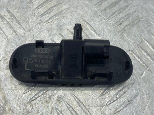 Форсунка омывателя лобового стекла 8R0955987B Audi Q5