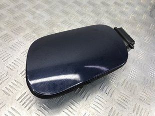 Корпус лючка крышки топливного бака в зборе 7P6809857A Volkswagen Touareg