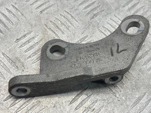 Кронштейн переднего редуктора 31325812 Volvo XC60