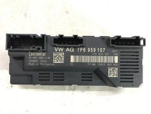 Блок керування кришкою багажника 7P6959107 Volkswagen Touareg