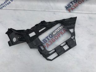 Направляюча заднього бампера 7P6807393A Volkswagen Touareg