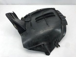 Підкрилок 7P6805912E Volkswagen Touareg