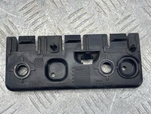 Кронштейн порогу 31378135 Volvo XC90