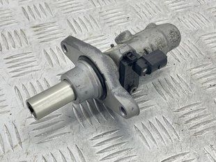 Главный тормозной цилиндр 3C1614019D Volkswagen CC