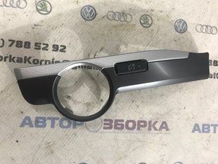 Декоративная накладка на торпедо 561857211D Volkswagen Passat