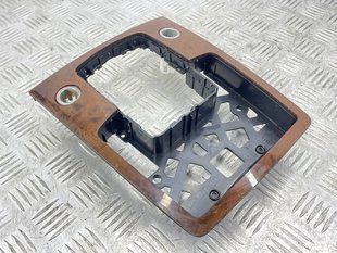 Накладка центральной консоли 4L0864261E1B4 Audi Q7