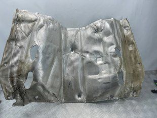 Теплозащитный экран 4K0803979AA Audi A6 Audi A6, Audi A6 Allroad, Audi A7, Audi RS6 Avant, Audi RS7, Audi S6, Audi S7