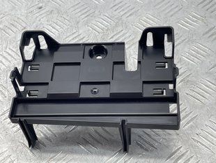 Кронштейн блоку керування 8W0959730 Audi Q7
