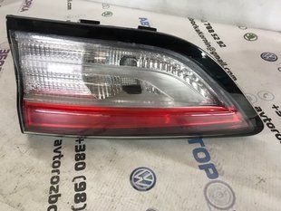 Стоп / Фонарь внутренний LJ6Z13404D Ford Escape