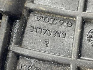 Патрубок воздушного фильтра 31370310 Volvo XC90