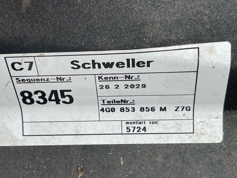 Облицовка порога S-Line правое 4G0853856M Audi A6 Audi A6, Audi S6