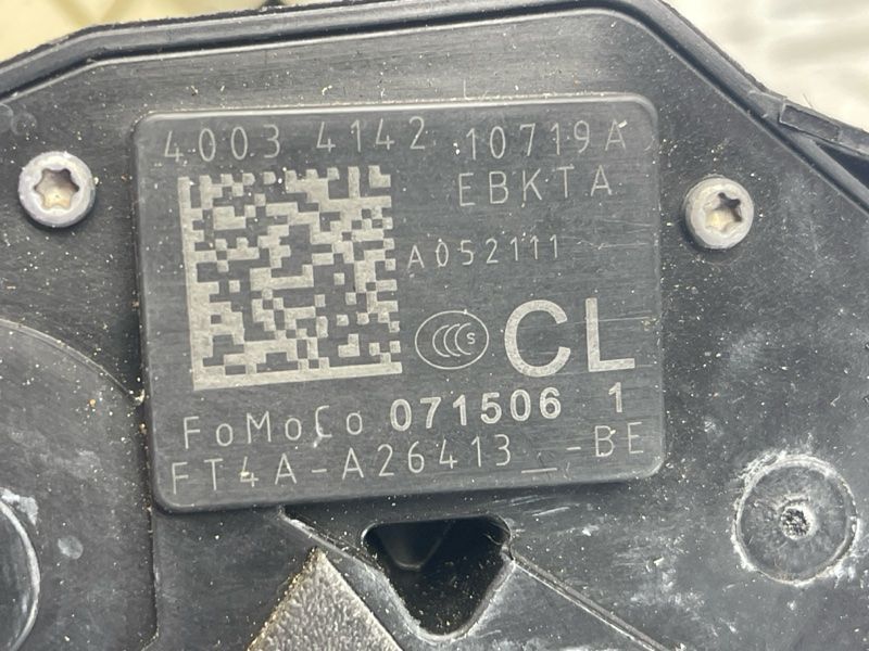 Замок дверей FT4AA26413BE Ford Edge
