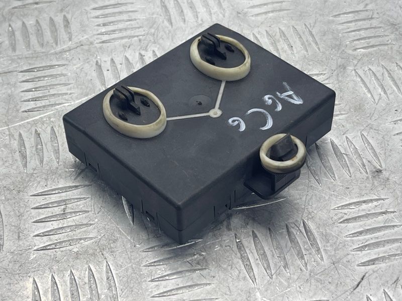 Блок керування дверей 4F0959792E Audi A6