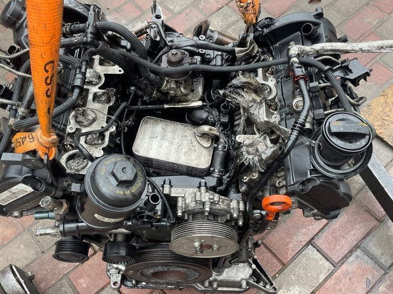 Двигатель 059100035F Audi Q7