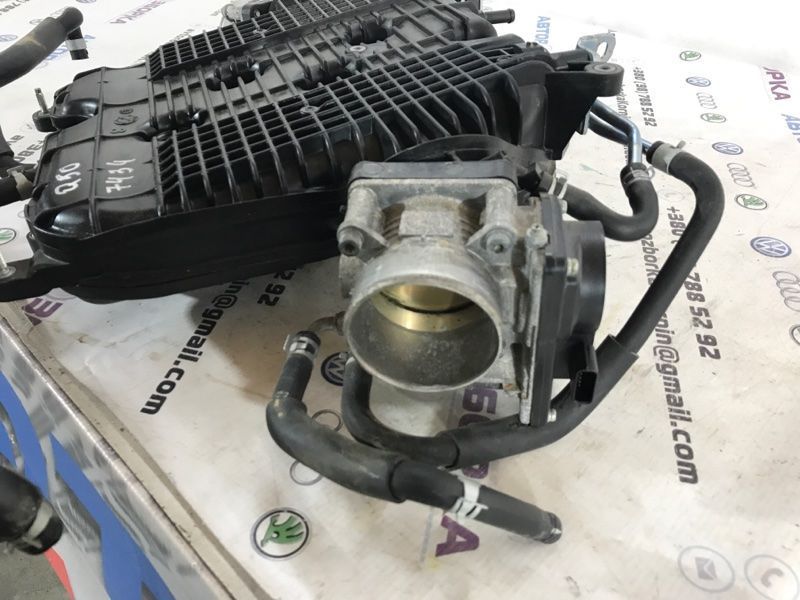 Колектор впускний 14010EY02A Infiniti Q50