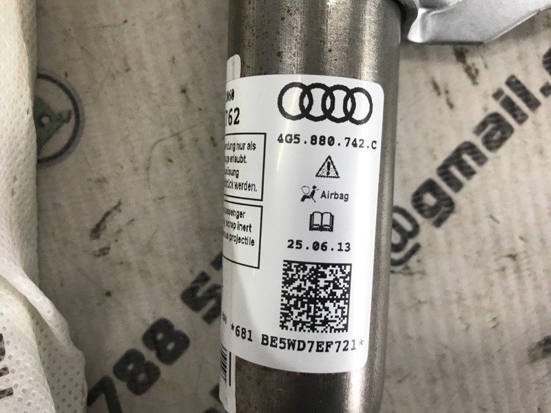 Шторка безпеки бічна / Airbag 4G5880742C Audi A6