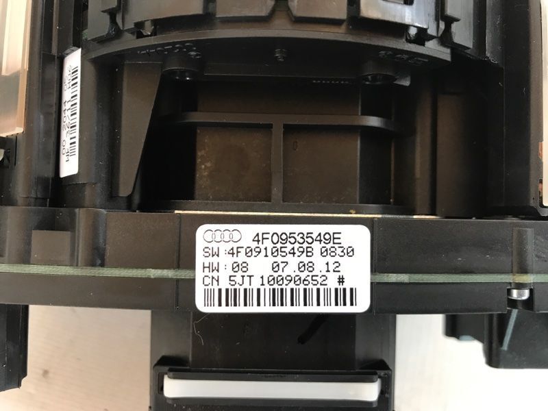 Блок підкермових перемикачів 4F0953549E Audi Q7