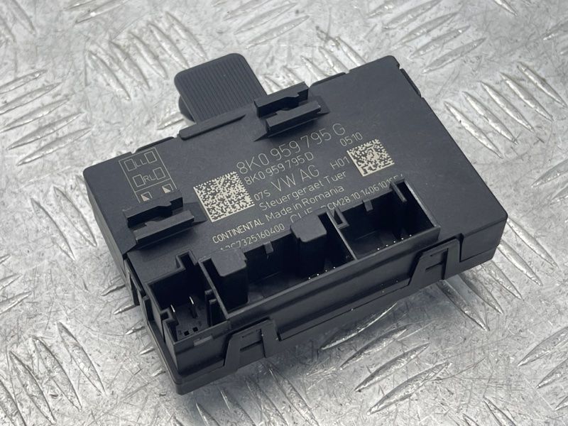 Блок керування дверей 8K0959795G Audi Q5