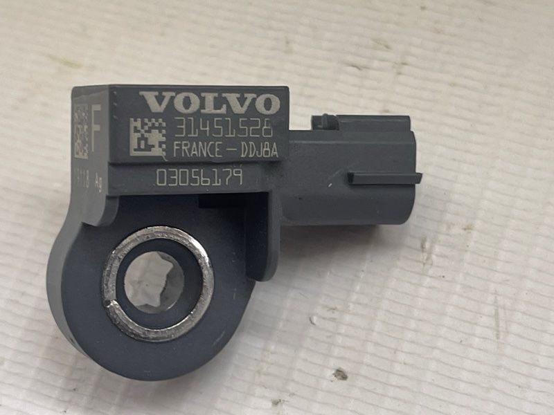 Датчик удара передний 31451528 Volvo XC90 Volvo S90, Volvo V90, Volvo V90 Cross Country, Volvo XC60, Volvo XC90
