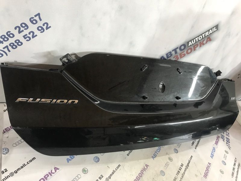Панель кришки багажника DS73F423A40AGW Ford Fusion